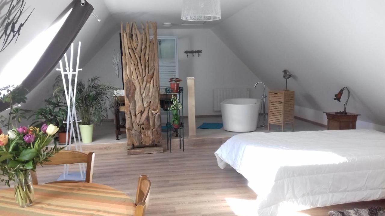 La Martre Bed and Breakfast Saint-Sylvestre-de-Cormeilles Exteriör bild